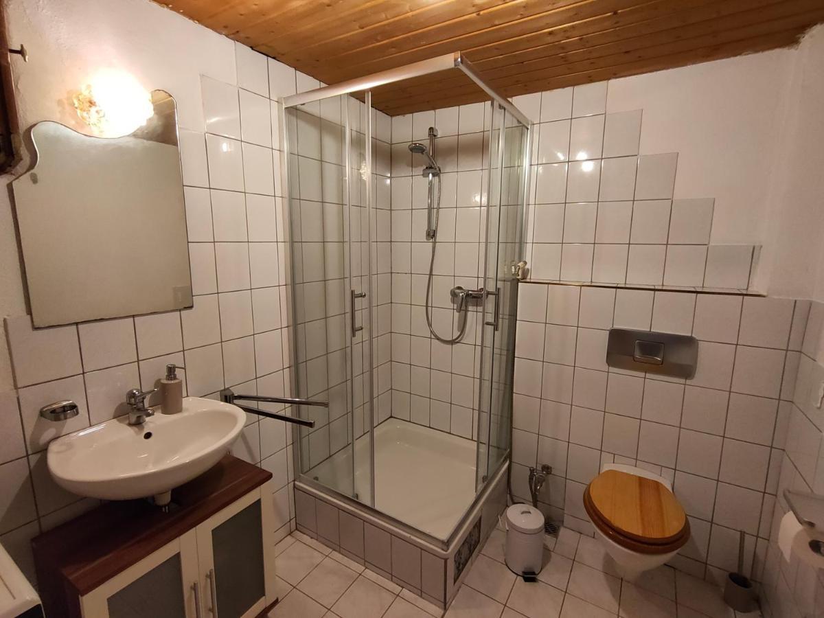 Gemuetliche Ferienwohnung Mit Kamin Und Garten Garmisch-Partenkirchen Dış mekan fotoğraf